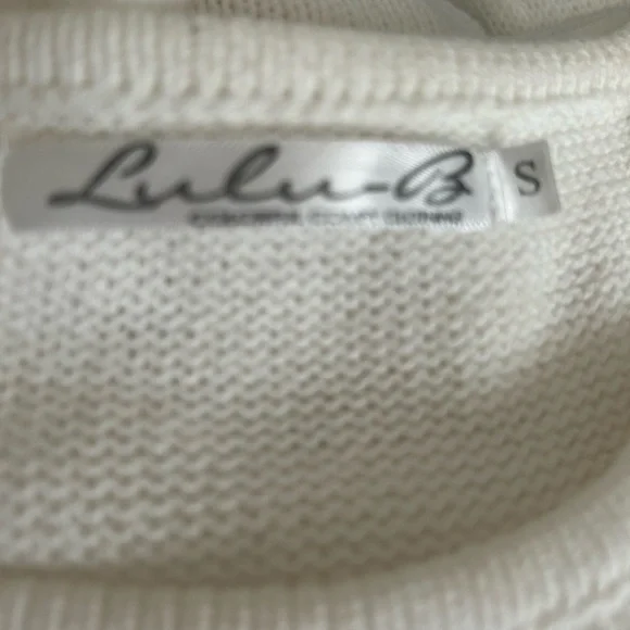 Lulu-B Almost New White Knit Sweater/Anchor Size S C:4499 - Picture 3 of 5
